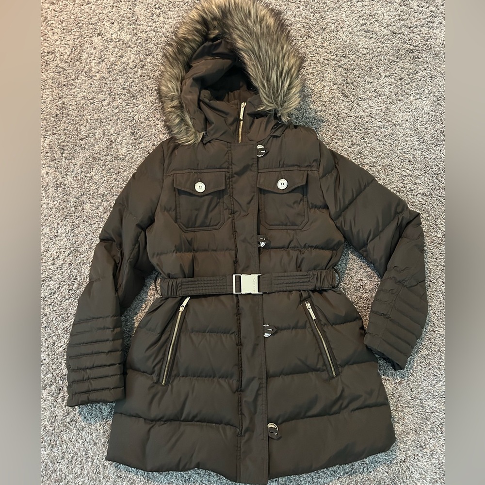 Michael Kors brown winter coat. Size M. Water resistant. Warm! Great condition!